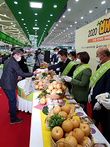 배데이(10월 22일)를 하루 앞두고 열린 이번 행사는 농림축산식품부와 농협경제지주 후원으로 ‘건강을 국민에게! 행복을 농민에게!’라는 슬로건으로 진행됐다.