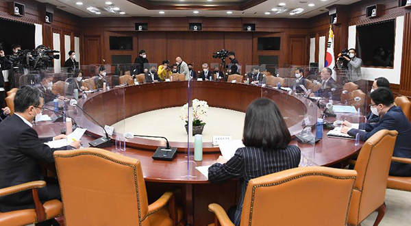지난 8일 홍남기 경제부총리 주재로 개최된 제6차 대외경제안보전략회의에서 이번 정부 임기 내에 포괄적·점진적 환태평양경제동반자협정(CPTPP) 가입을 공식했다.