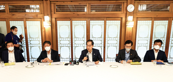 국민의힘과 정부는 지난 17일 서울 삼청동 총리공관에서 ‘2차 고위 당정협의회’를 가졌다.