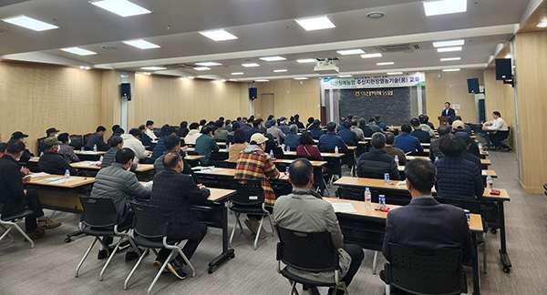 익산원예농협은 최근 본점에서 콩 주산지 현장 영농기술 교육 및 보이스피싱 피해예방교육을 실시했다.