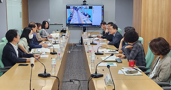 대통령소속 농어업·농어촌특별위원회(위원장 장태평)는 ‘농어촌 삶의 질 지표 개선 및 운영 체계 구축’ 연구를 완료하고, 최근 농특위 대회의실에서 관계기관이 참석한 가운데 최종보고회를 개최했다.