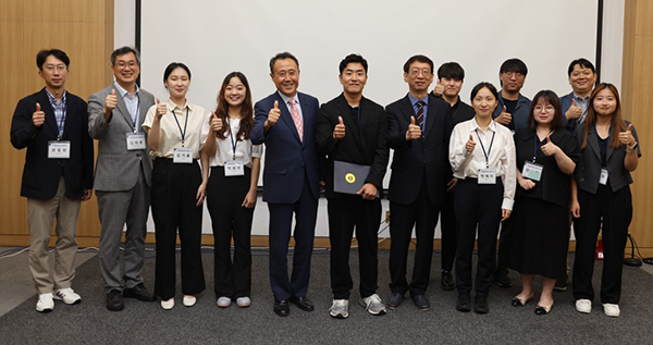 한국농촌경제연구원은 지난달 30일 경주 화백컨벤션센터에서 (사)한국농업경제학회와 공동으로 대학원생 대상 논문경진대회를 개최했다.