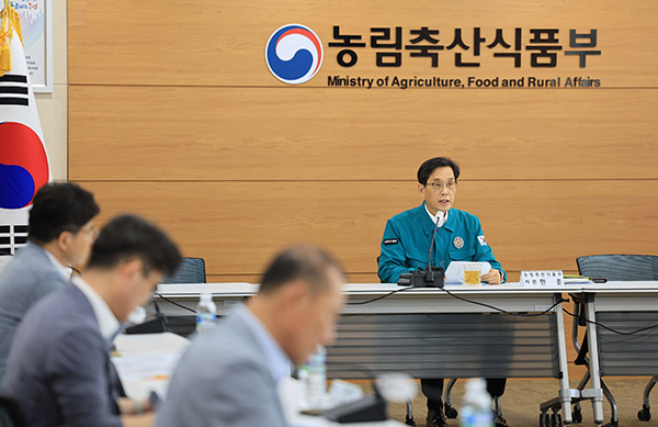 농림축산식품부는 지난 19일 한훈 차관 주재로 집중호우에 따른 농축산물 수급 영향 점검회의를 개최했다.
