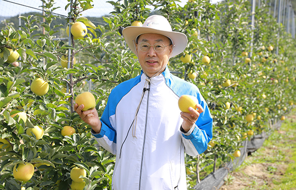 대상을 수상한 경남 함양군 오성섭 씨