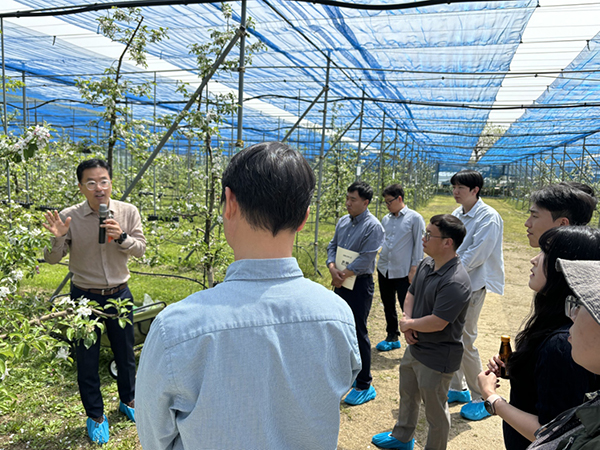 지난달 26일 시·군 과수 담당 공무원 18명을 대상으로 ‘과수 담당 공무원 역량향상 교육’을 가졌다.
