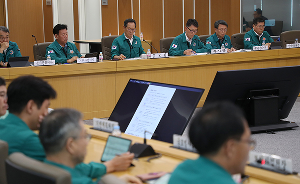 한국농어촌공사는 지난 18일 수해 대응 안전 대책 회의를 열고 우기대비 안전관리에 전사적으로 총력을 기울이고 있다고 밝혔다.