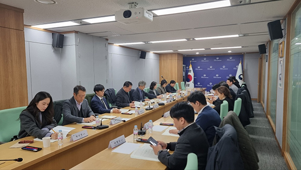 대통령소속 농어업·농어촌특별위원회는 지난 18일 위원회 대회의실에서 제23차 농어업분과위원회를 개최했다.