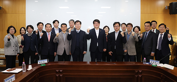 ‘식품 연구개발 유관 기관 간담회’를 지난 11일 본청에서 개최했다.